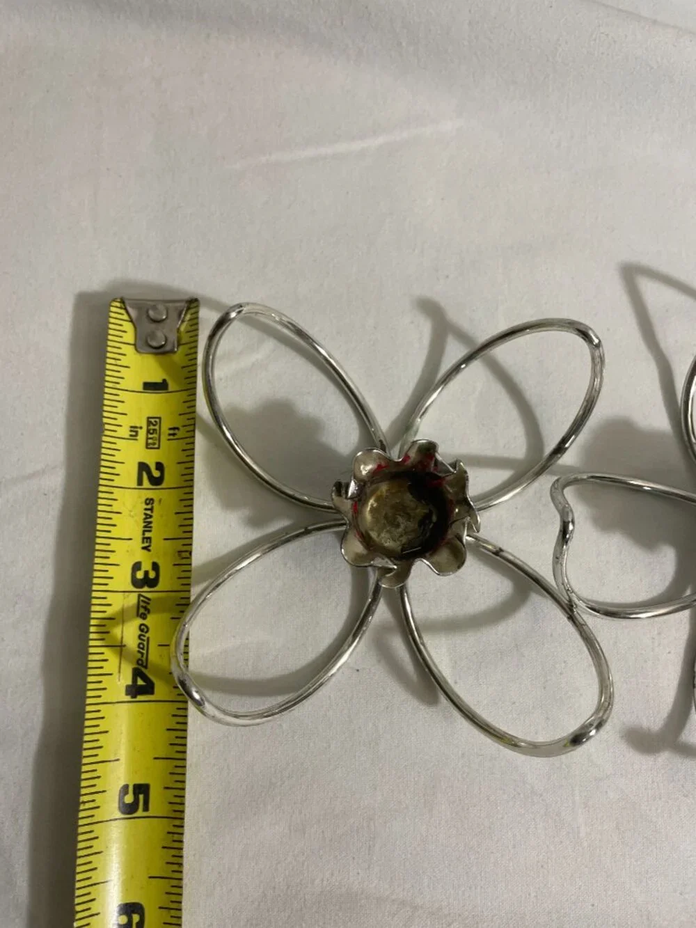 Set of 2 Modern Silver Tone Flower Metal Tealight Candle Holders Floral Decor